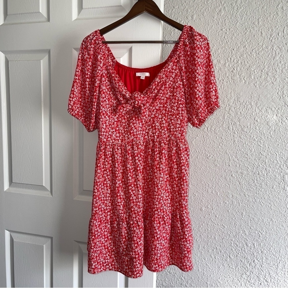 LC Lauren Conrad women’s size M red & white floral dress - Picture 4 of 10
